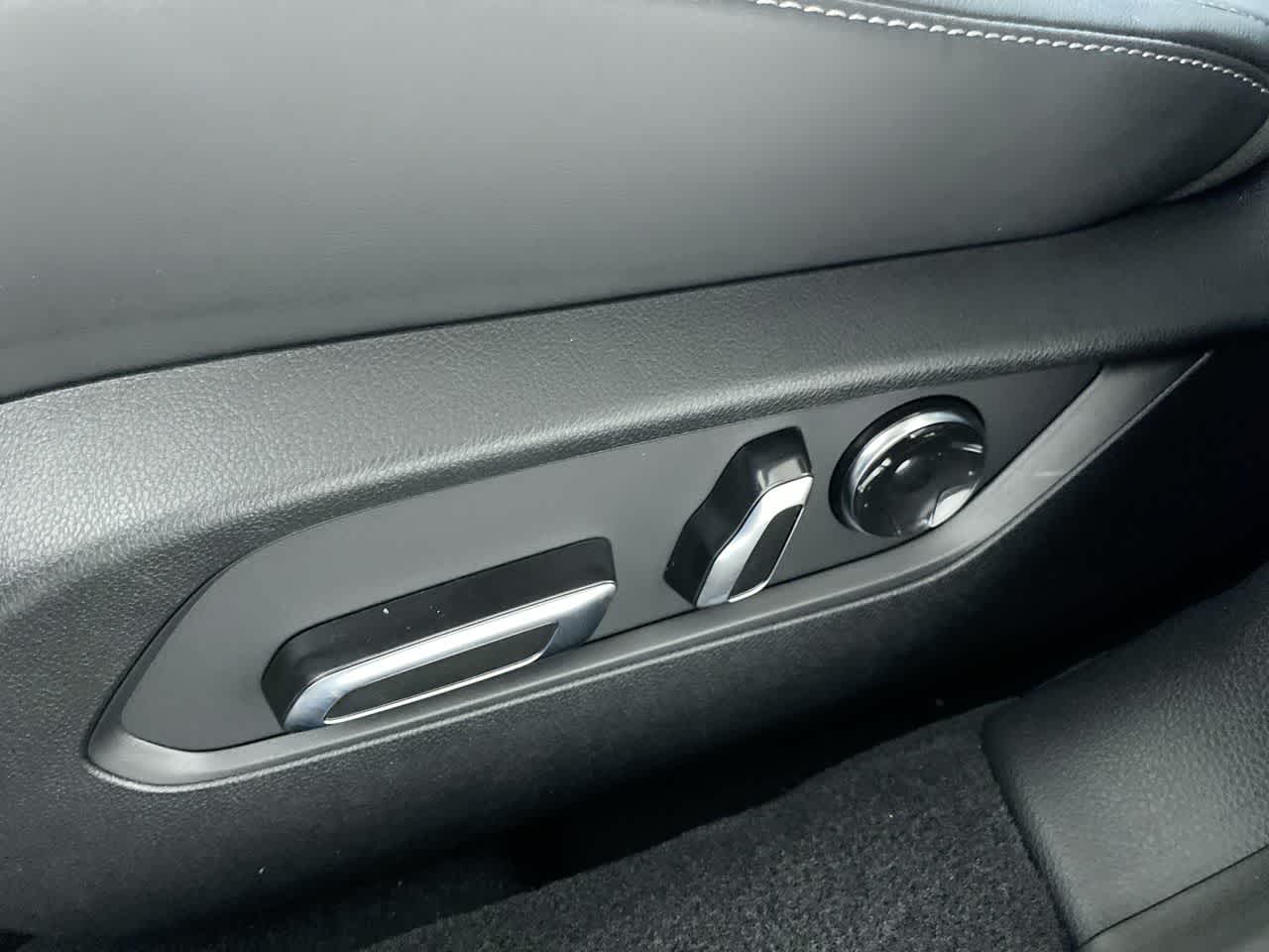 2025 Acura TLX w/Technology Package