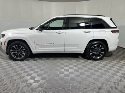 2022 Jeep Grand Cherokee Overland