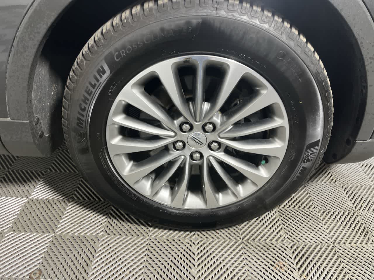 2017 Lincoln MKX Select