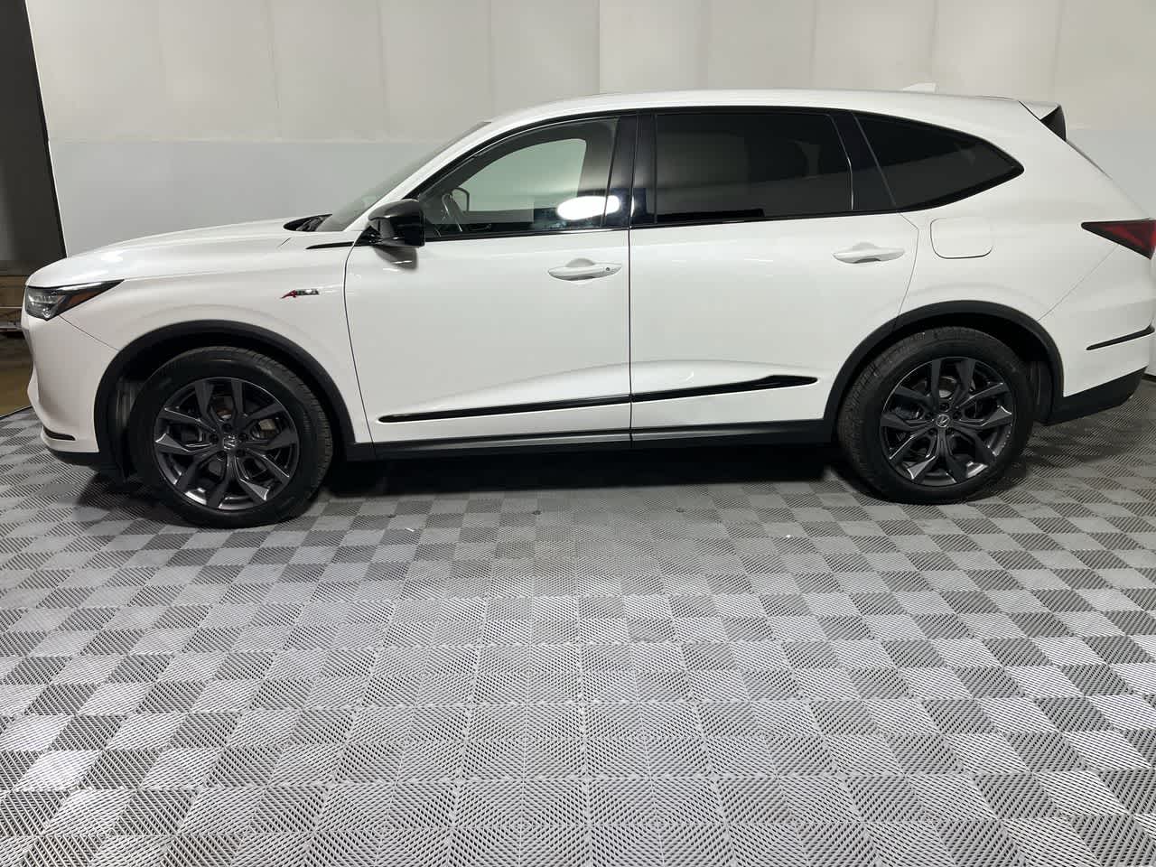 2022 Acura MDX w/A-Spec Package