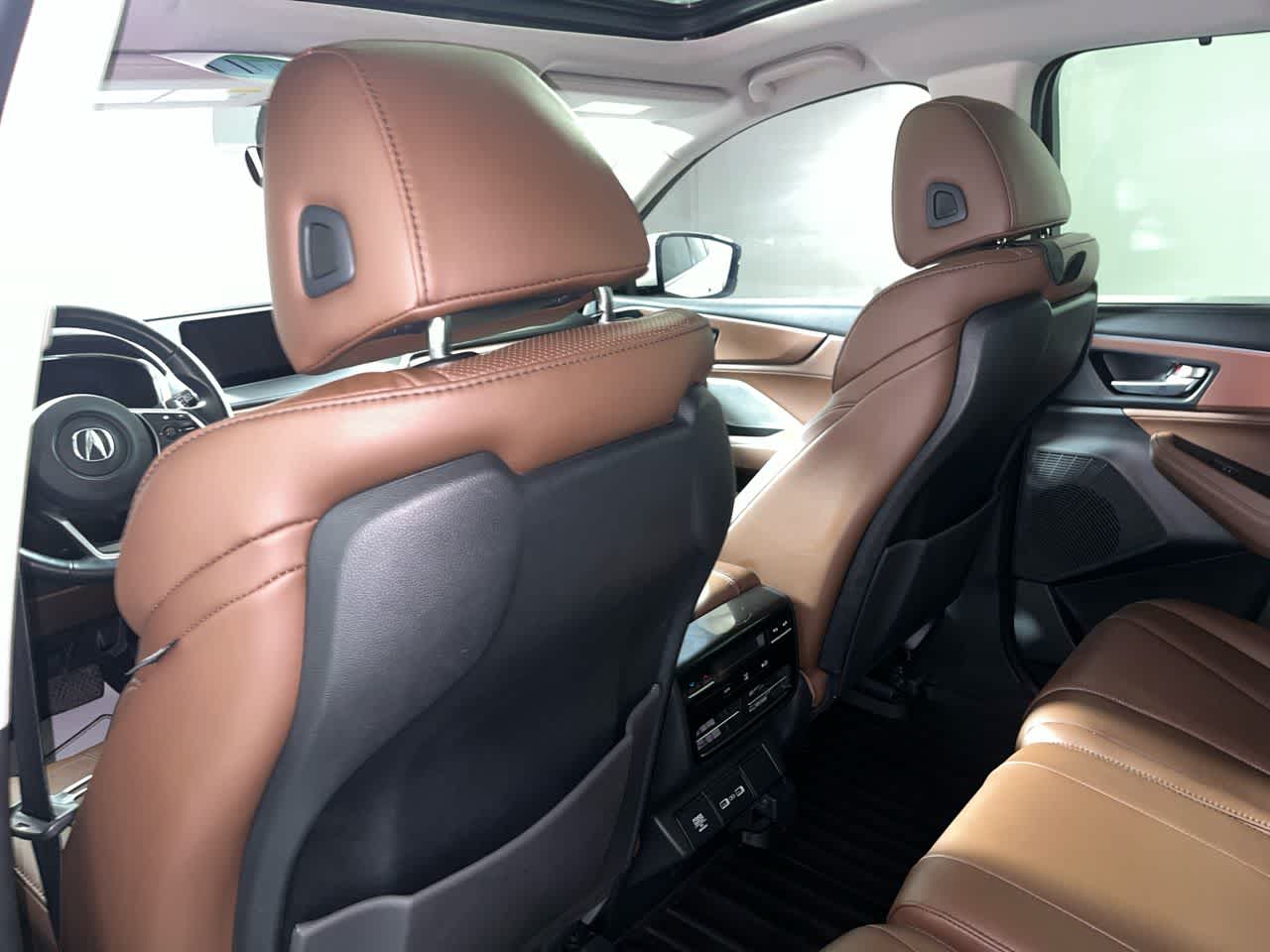 2022 Acura MDX w/Technology Package