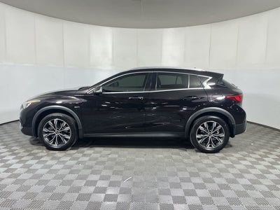 2018 INFINITI QX30 Premium