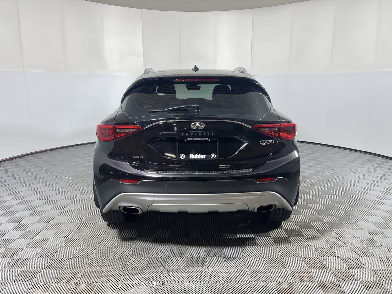 2018 INFINITI QX30 Premium