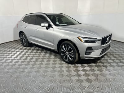 2022 Volvo XC60 Momentum