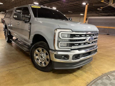 2025 Ford Super Duty F-350 SRW Pickup LARIAT