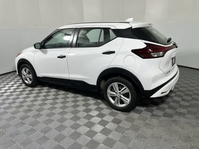 2022 Nissan Kicks S