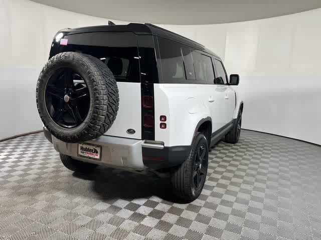 2023 Land Rover Defender SE