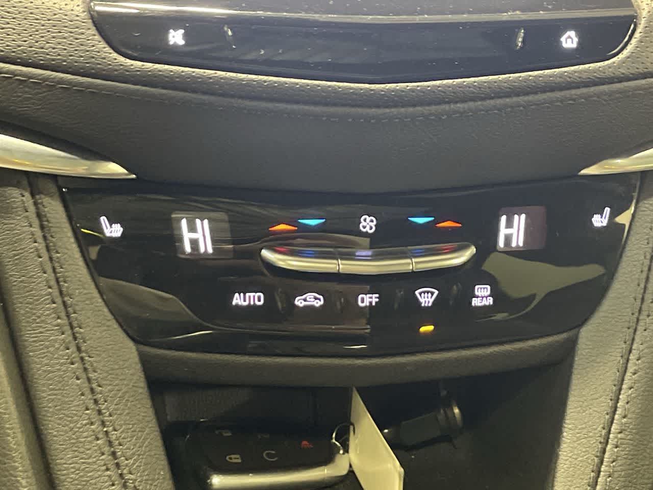 2022 Cadillac XT5 AWD Premium Luxury