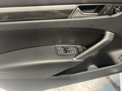 2016 Volkswagen Passat 1.8T SE