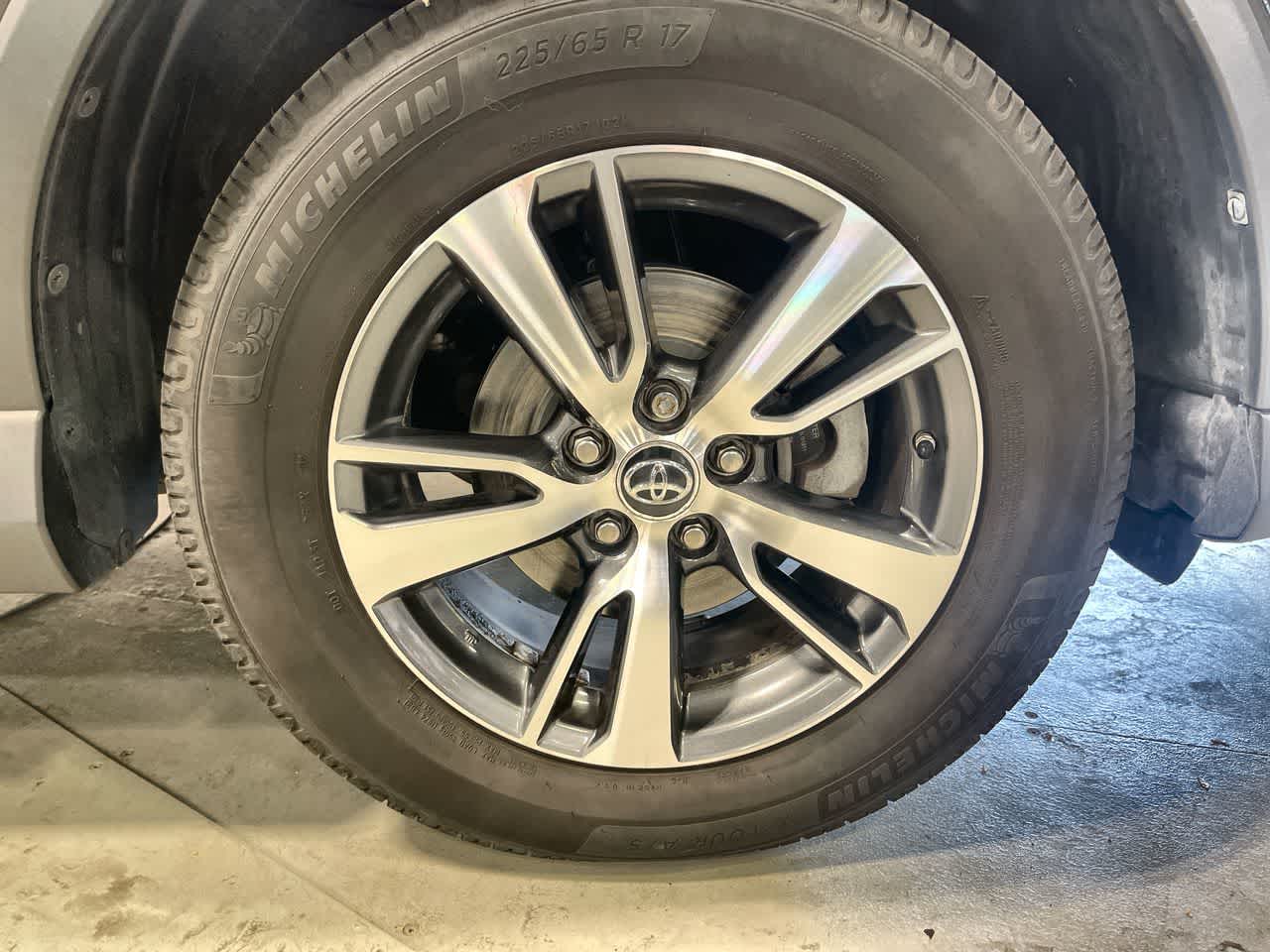 2017 Toyota RAV4 XLE