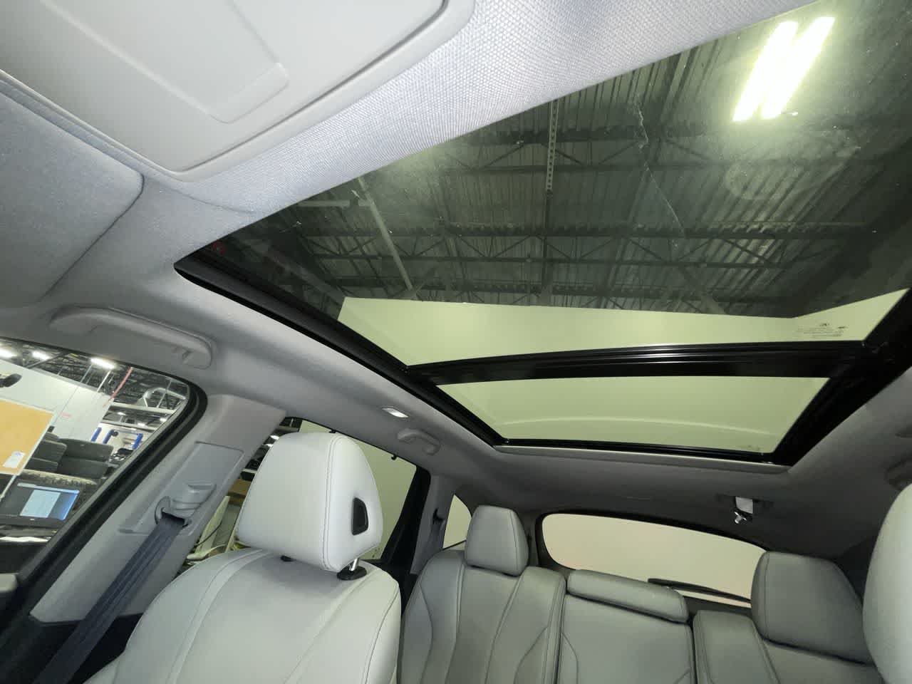 2023 Acura MDX w/Technology Package