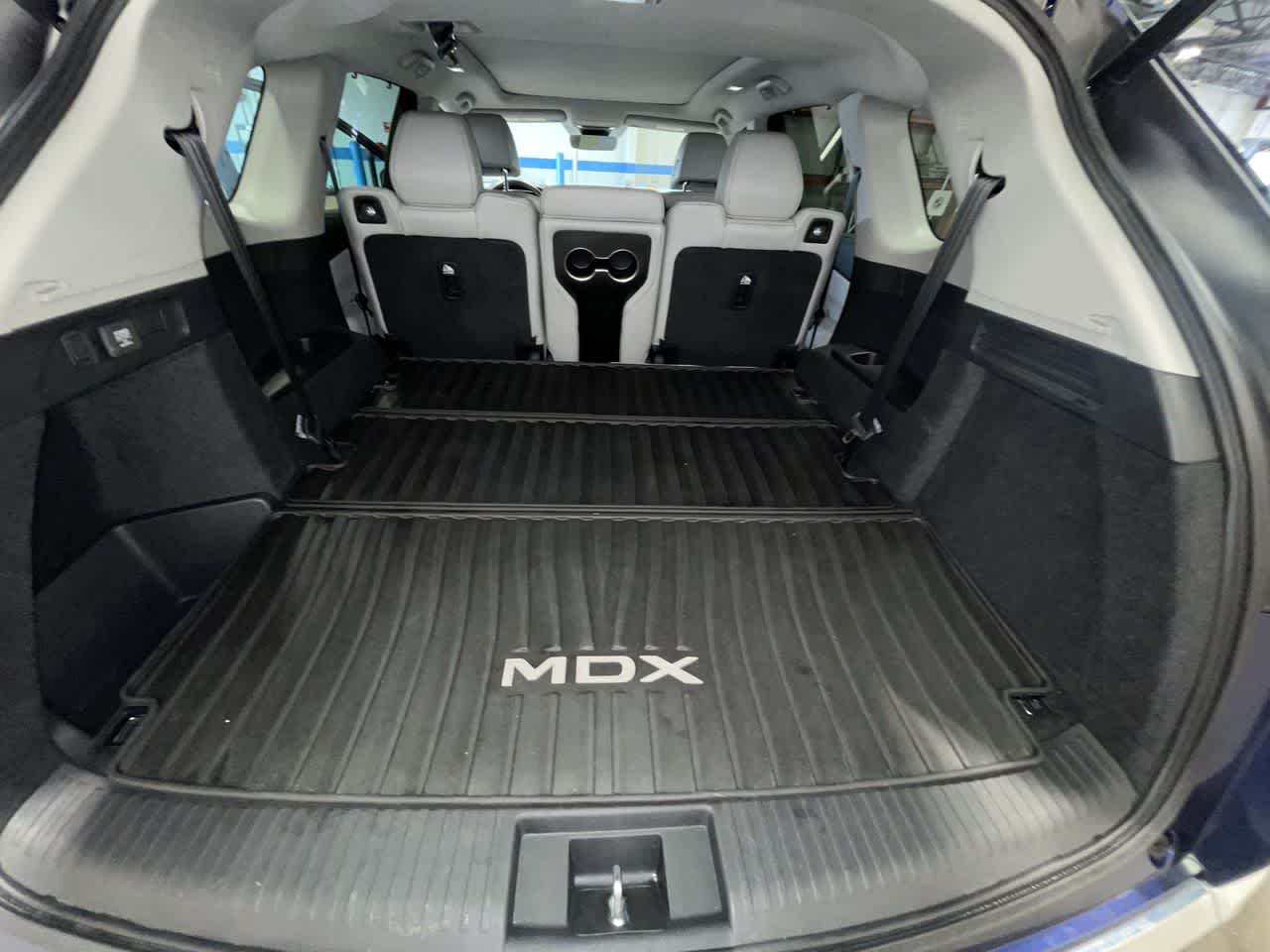 2023 Acura MDX w/Technology Package