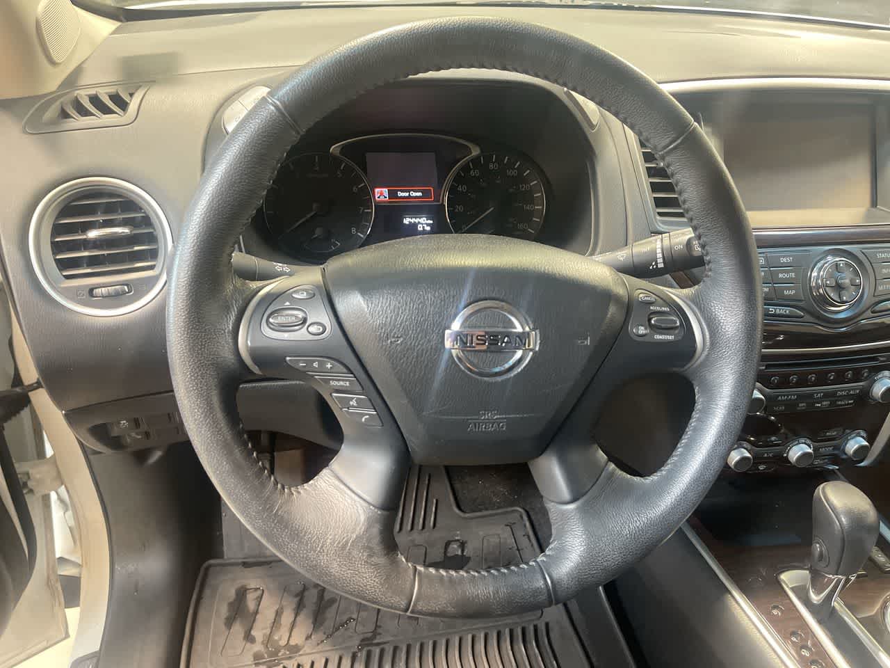 2015 Nissan Pathfinder SL