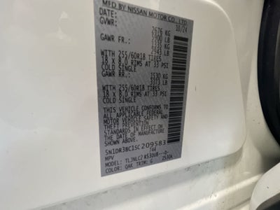 2025 Nissan Pathfinder SV