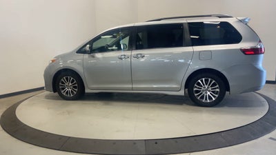 2019 Toyota Sienna XLE