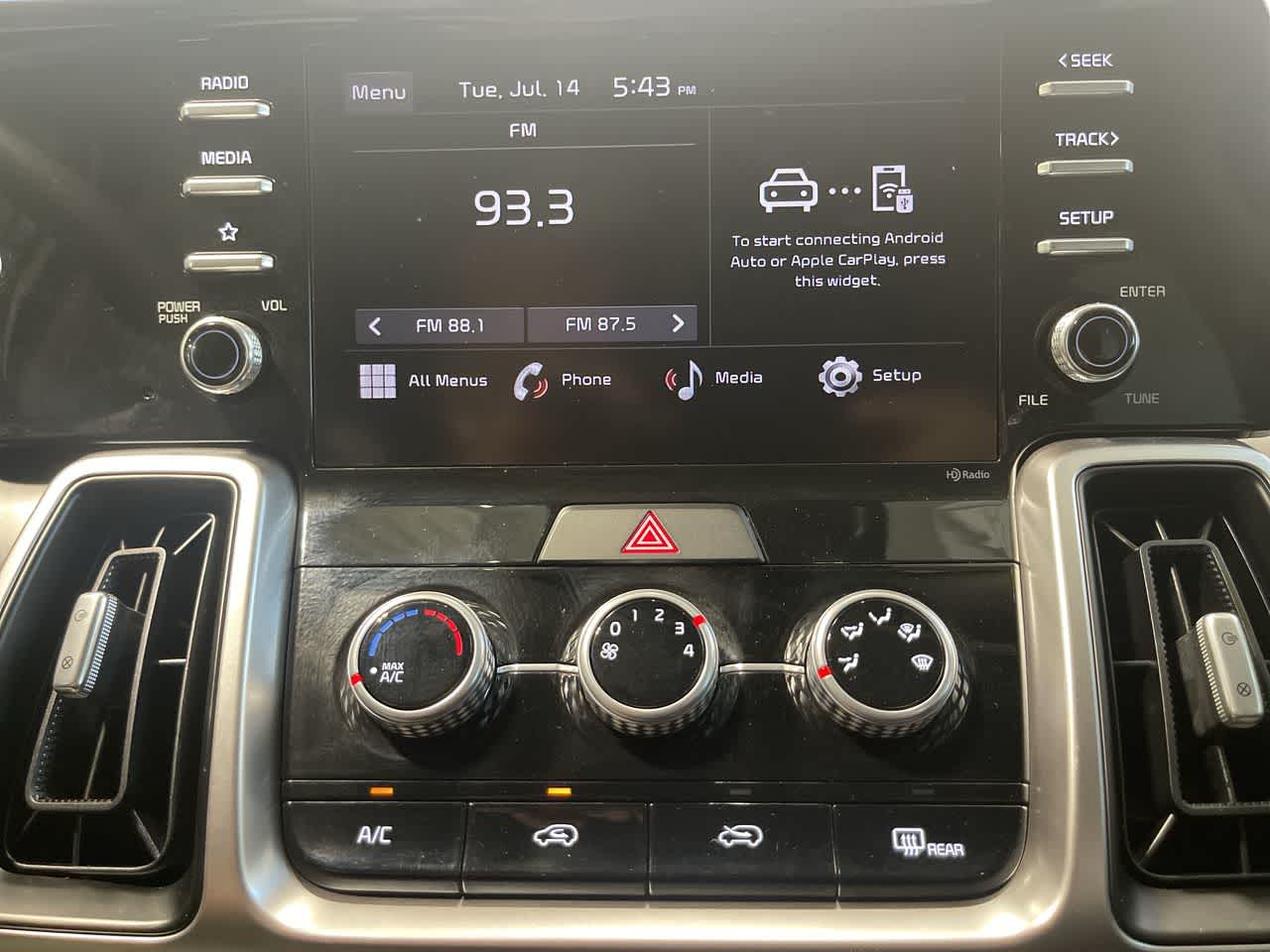 2023 Kia Sorento LX