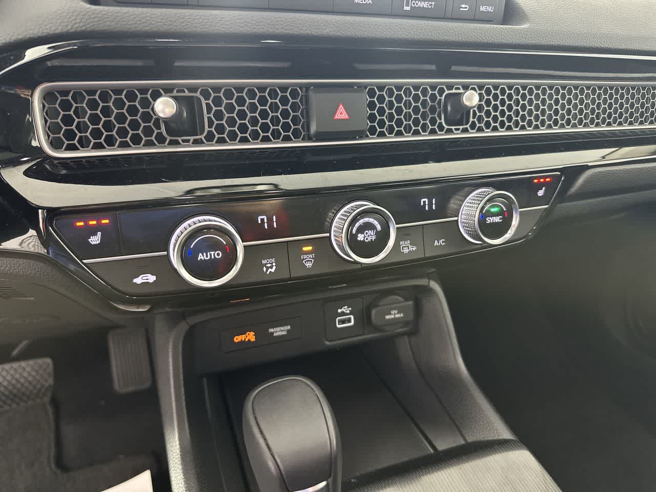 2024 Honda Civic Hatchback EX-L