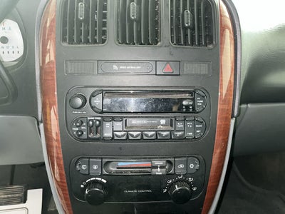 2006 Chrysler Town & Country SWB Base