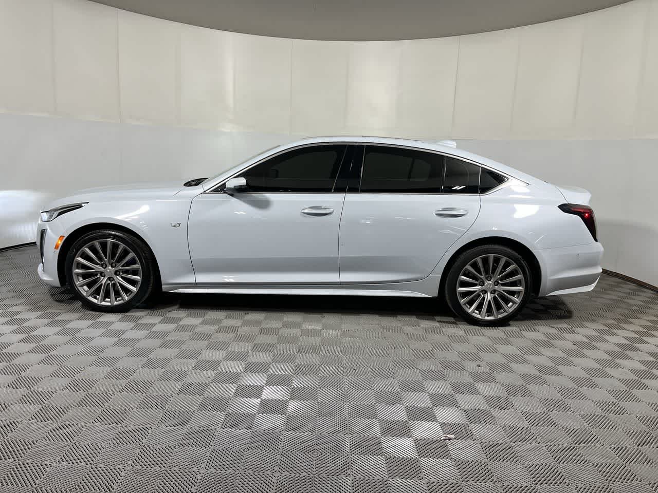 2022 Cadillac CT5 Premium Luxury