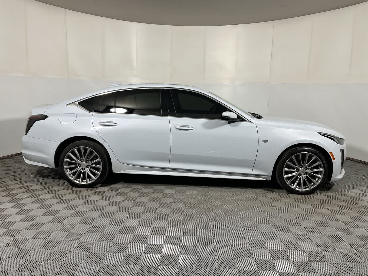 2022 Cadillac CT5 Premium Luxury