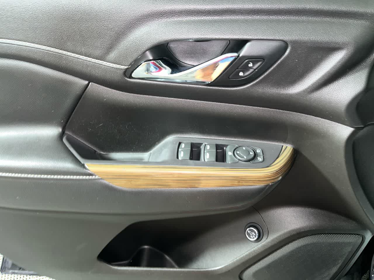 2022 GMC Acadia SLE