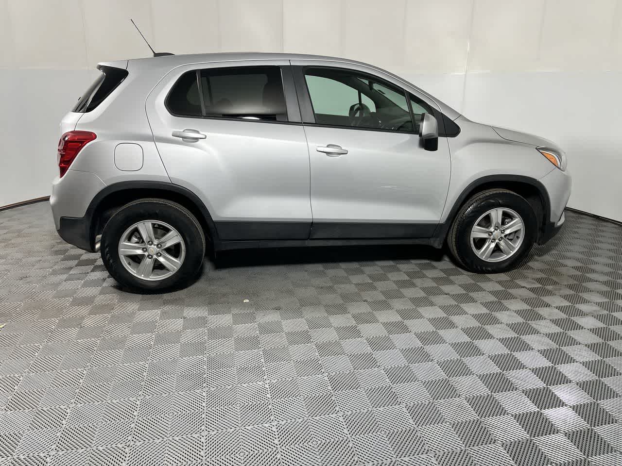 2022 Chevrolet Trax LS