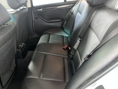 2005 BMW 3 Series 325i