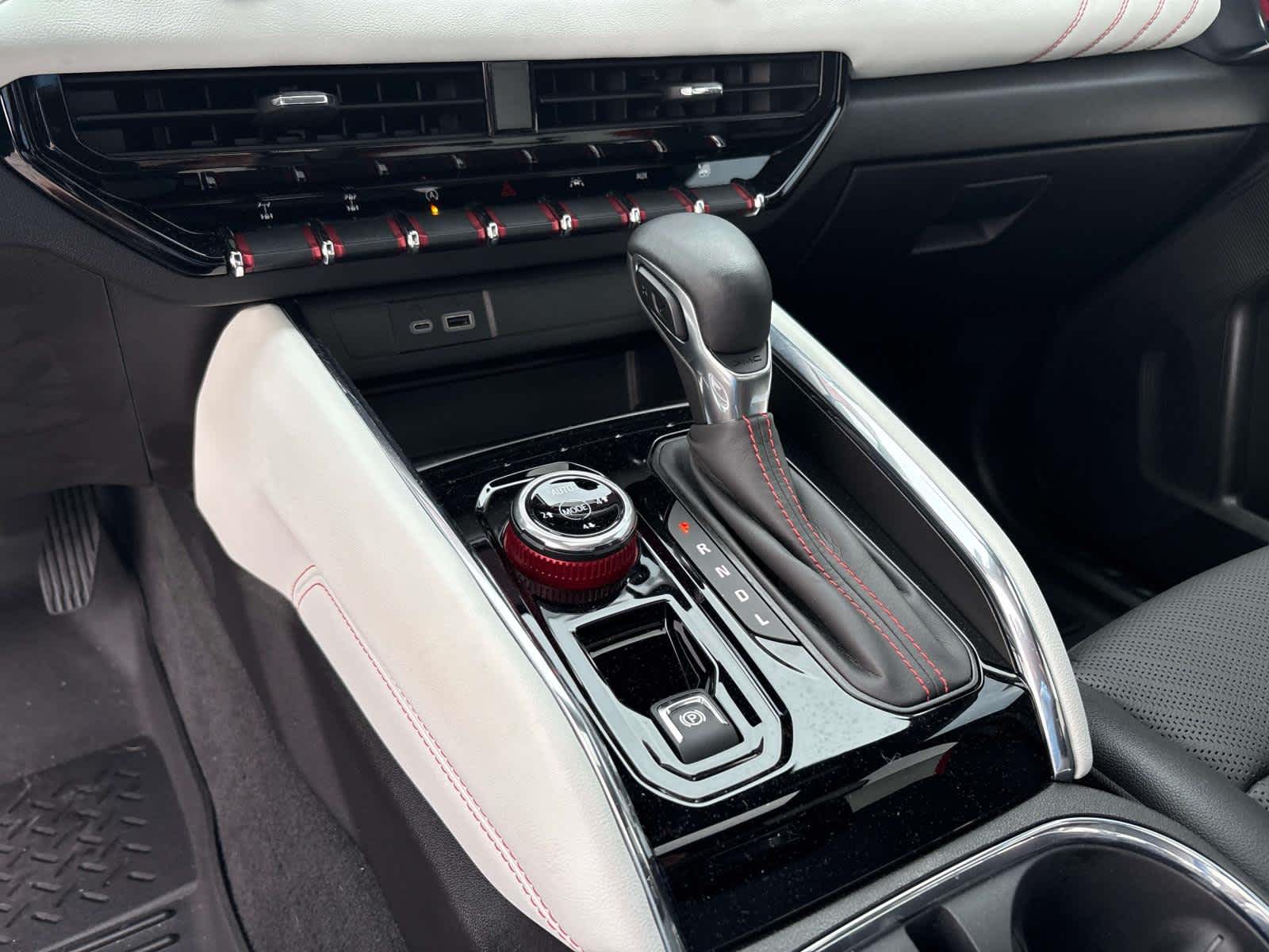 2024 GMC Canyon AT4X