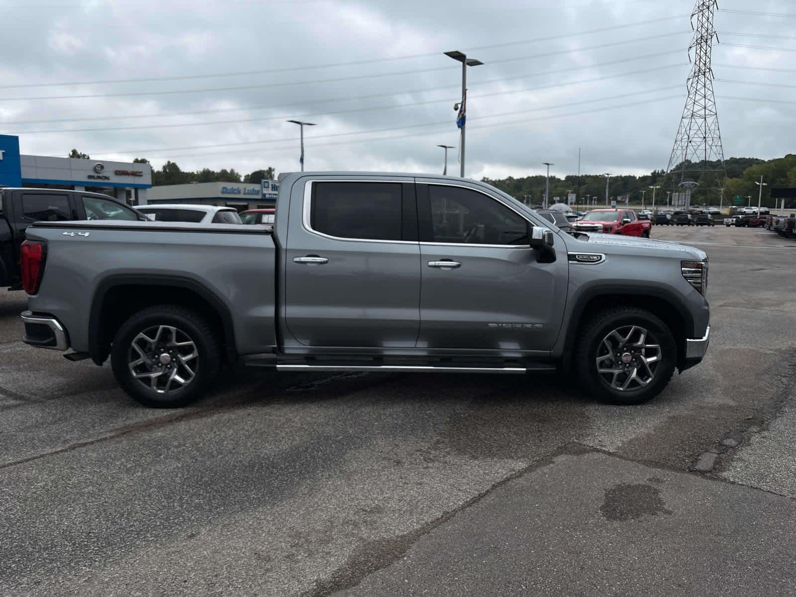 2023 GMC Sierra 1500 SLT