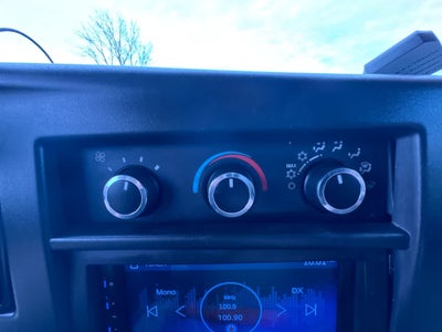 2023 Chevrolet Express Cutaway 3500 1WT