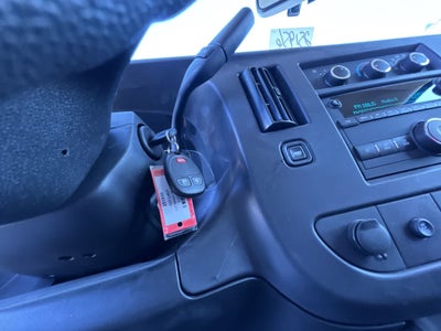 2025 Chevrolet Express Cutaway 3500 1WT