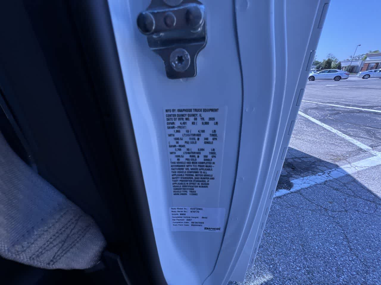 2025 Chevrolet Express Cutaway 3500 1WT