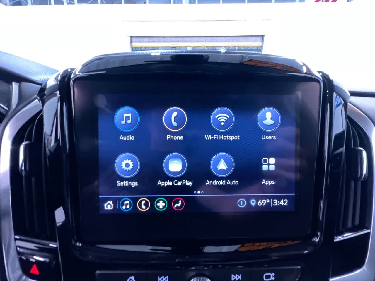 2020 Chevrolet Traverse LT Cloth