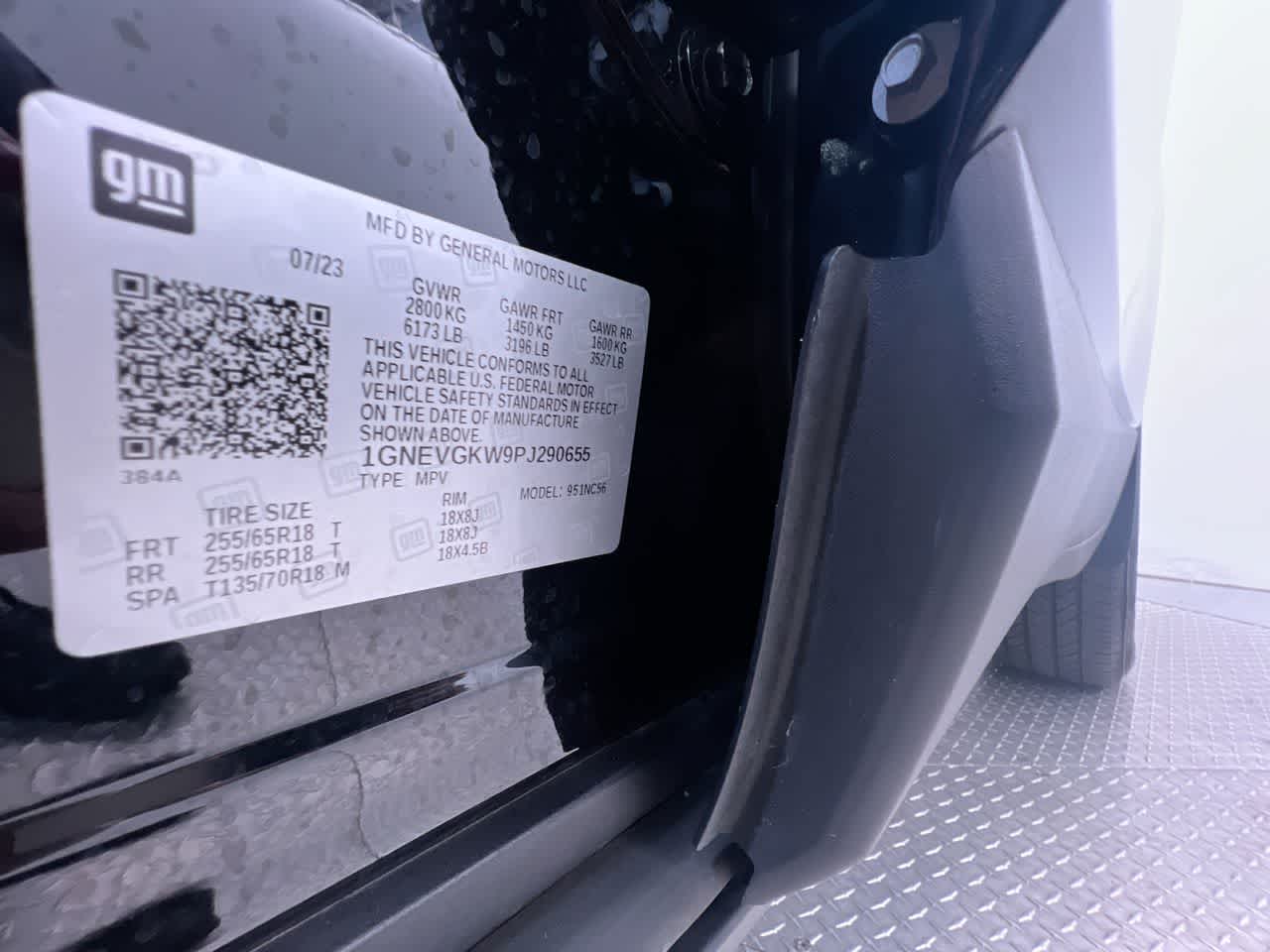 2023 Chevrolet Traverse LT Cloth