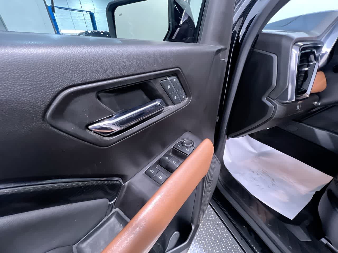 2023 GMC Canyon 4WD AT4