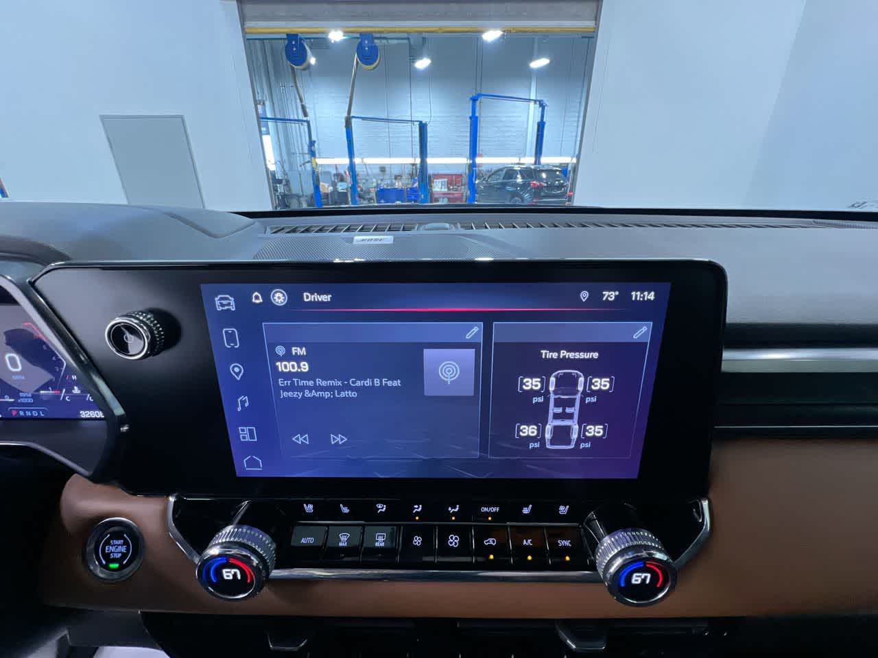 2023 GMC Canyon 4WD AT4