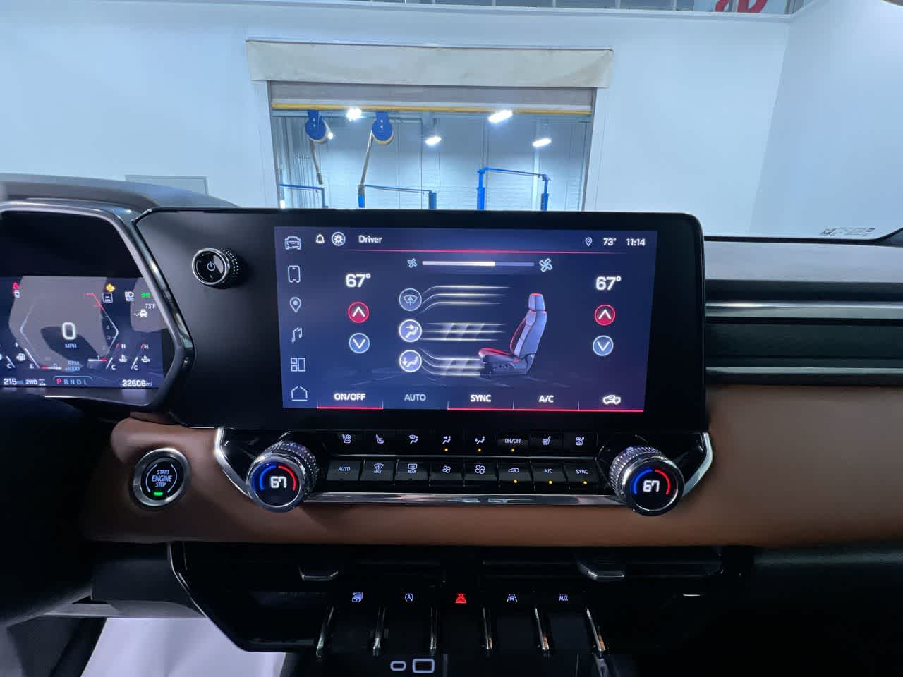 2023 GMC Canyon 4WD AT4