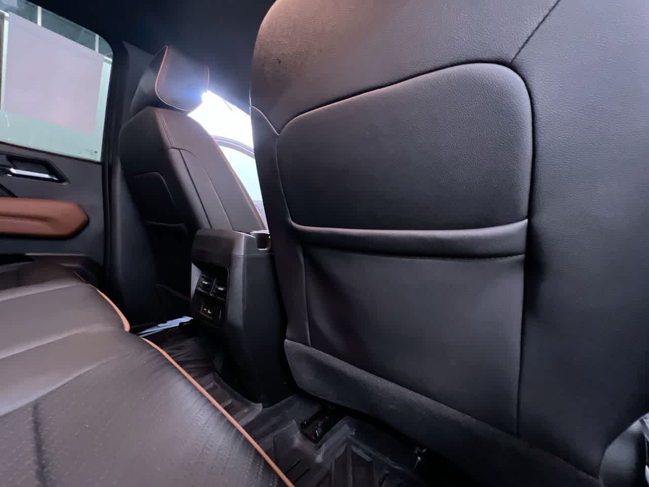 2023 GMC Canyon 4WD AT4