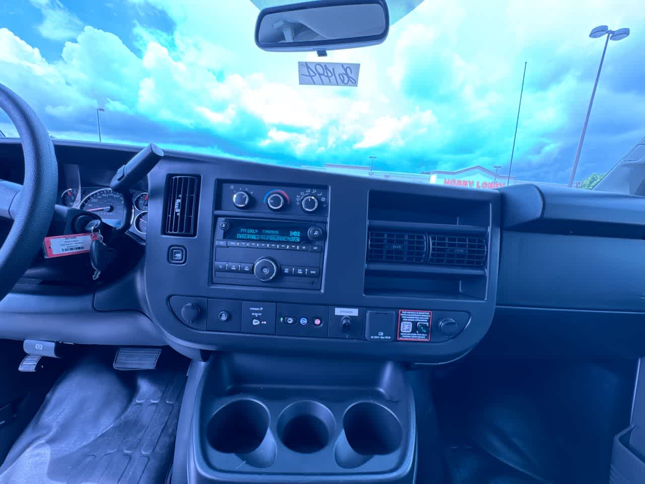 2026 Chevrolet Express Cutaway 3500 1WT
