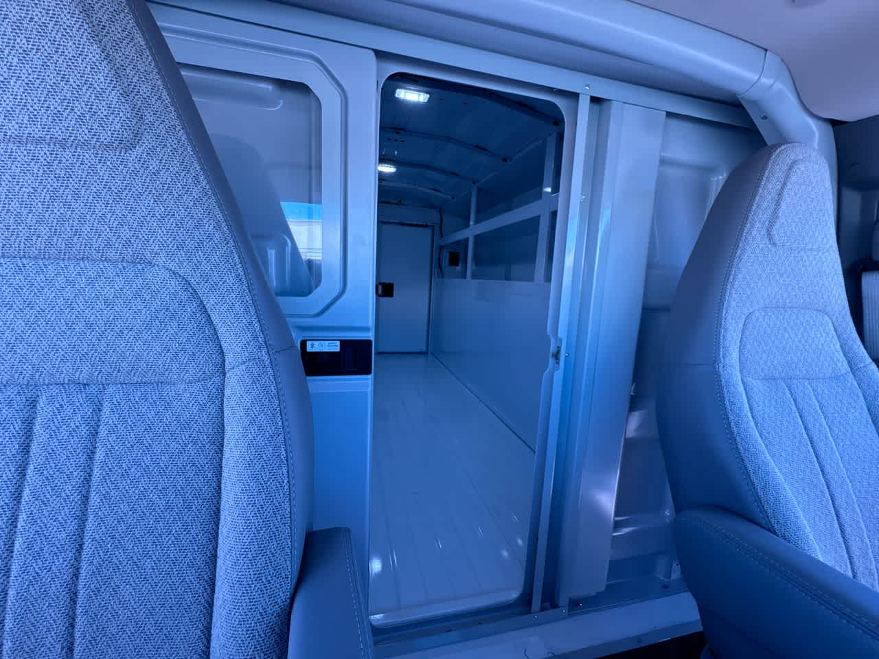 2026 Chevrolet Express Cutaway 3500 1WT