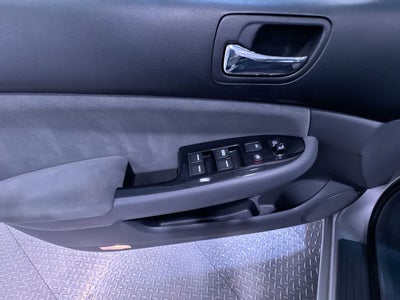 2006 Honda Accord Sdn LX SE