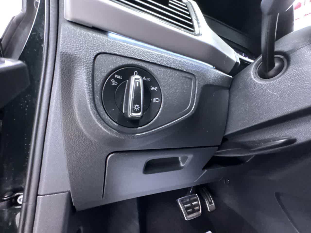 2022 Volkswagen Atlas 3.6L V6 SEL R-Line