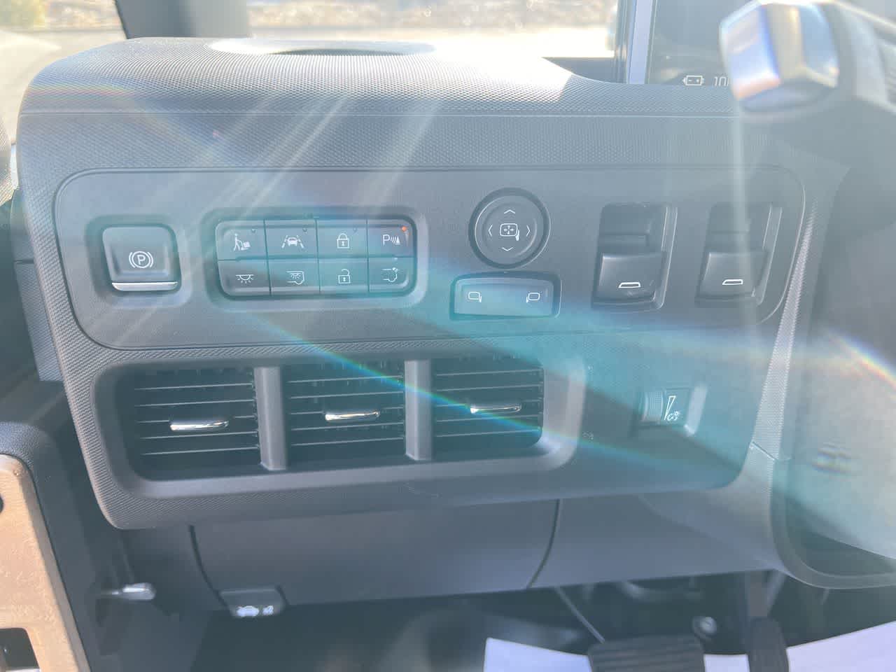 2025 Chevrolet BrightDrop 400 FWD 400