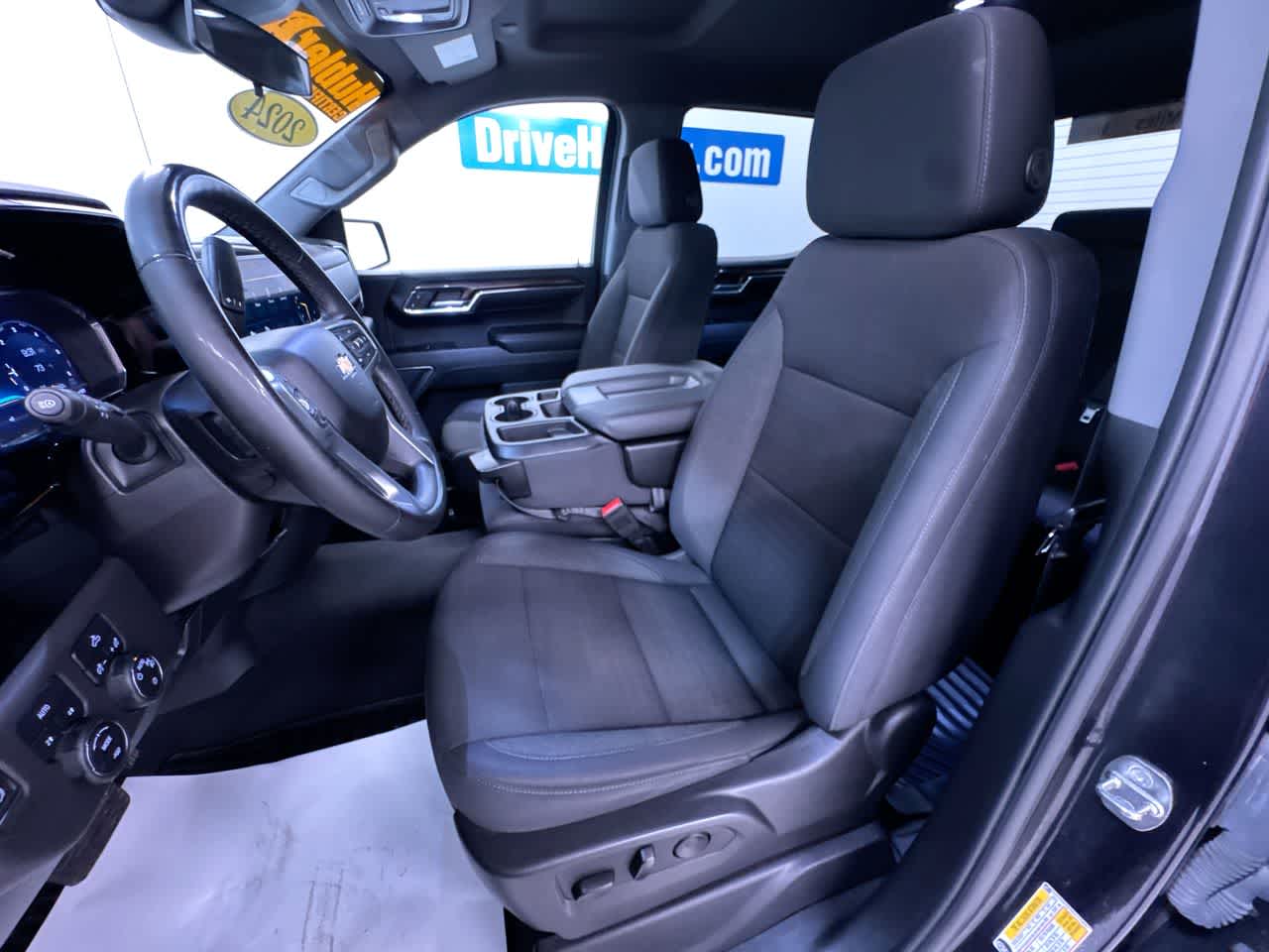 2024 Chevrolet Silverado 1500 LT (2FL)