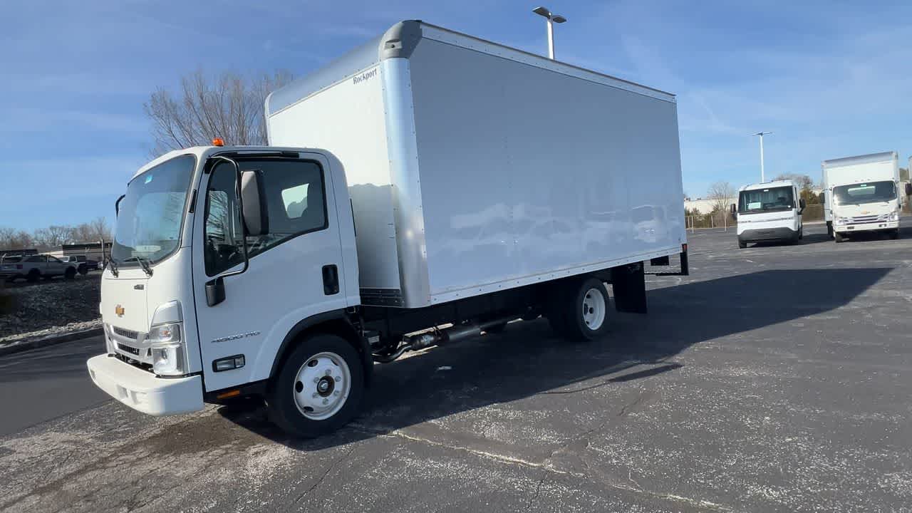 2024 Chevrolet Low Cab Forward 4500 Base