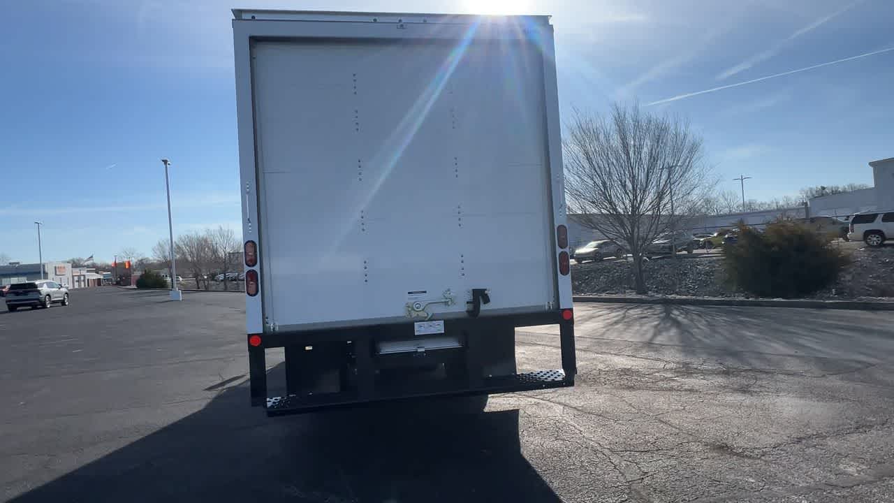 2024 Chevrolet Low Cab Forward 4500 Base