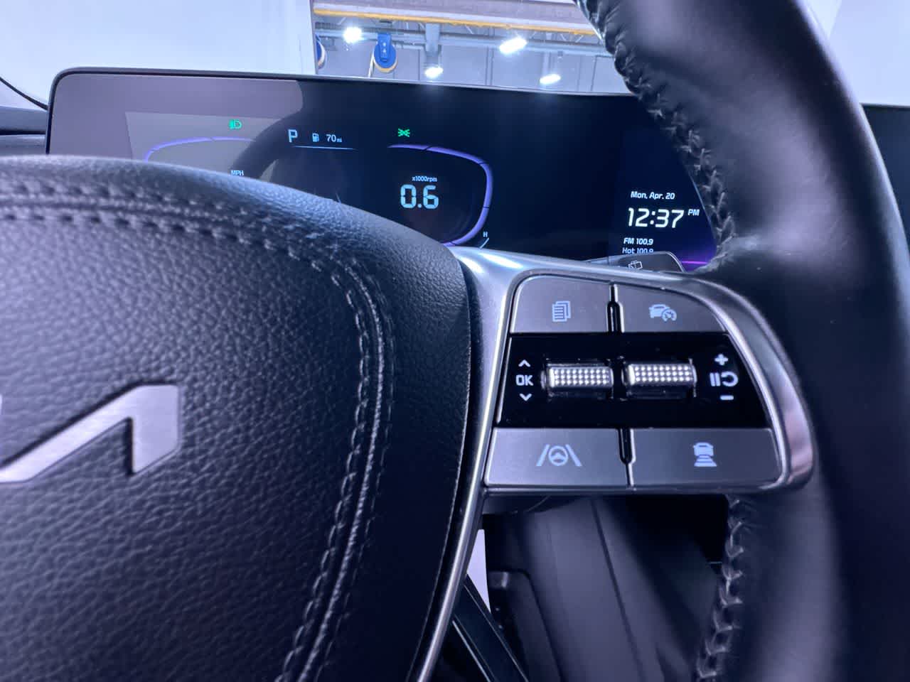 2023 Kia Telluride LX