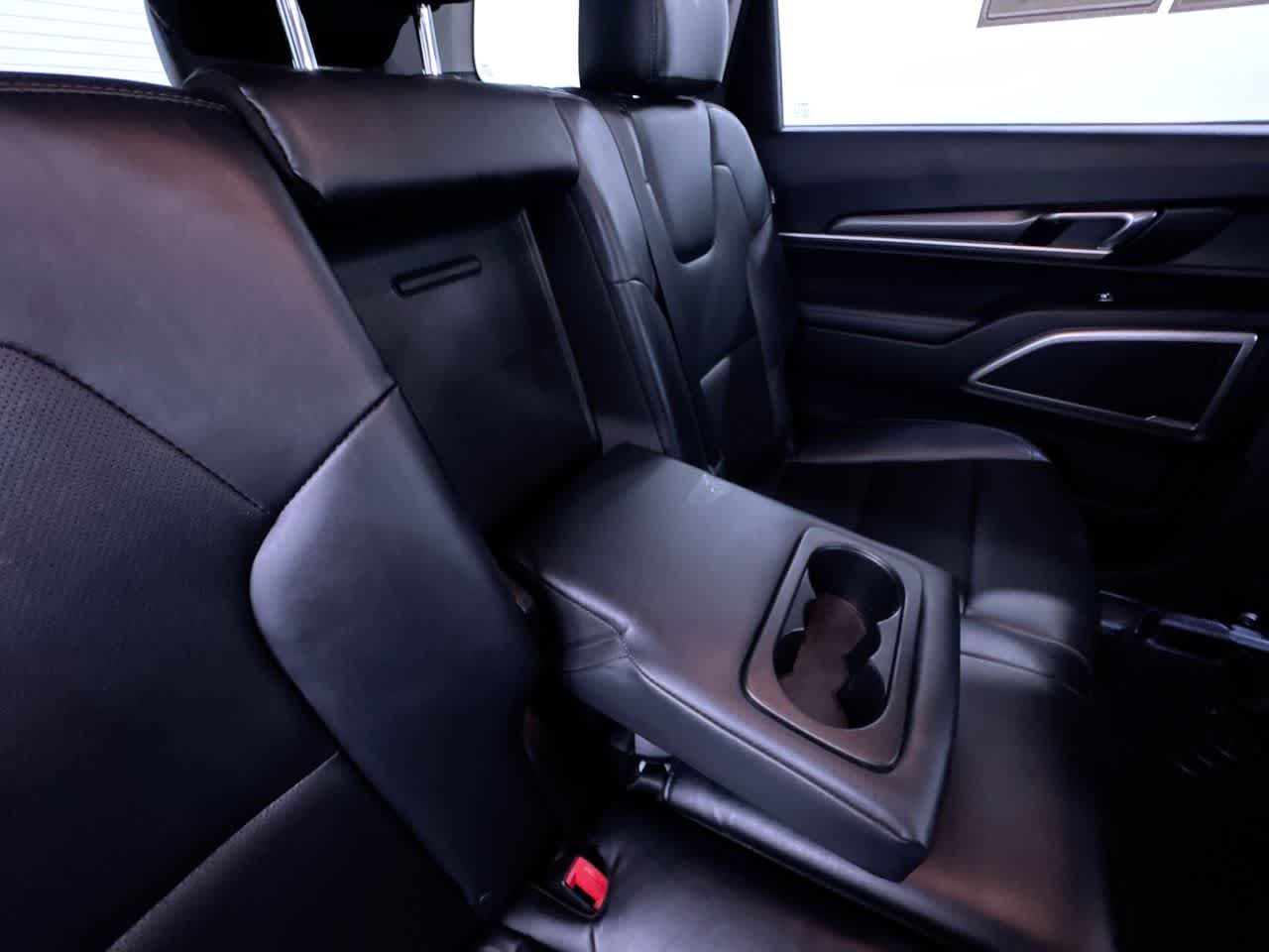 2023 Kia Telluride LX