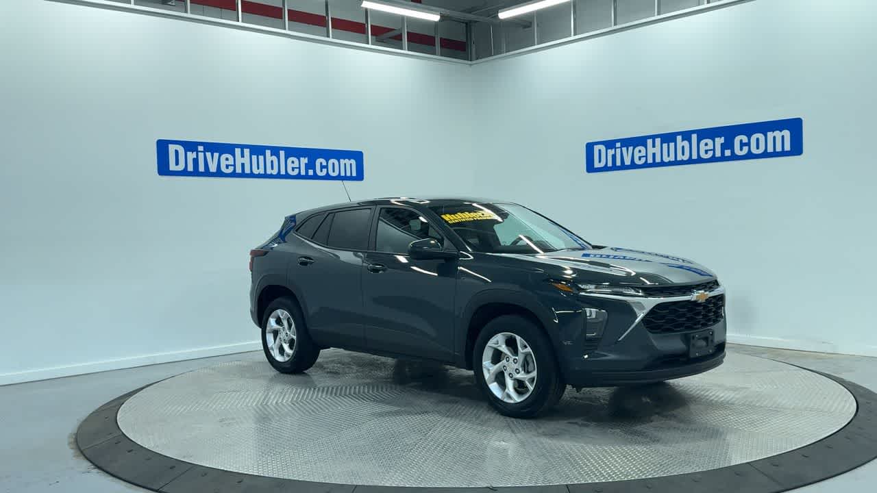 2025 Chevrolet Trax LS