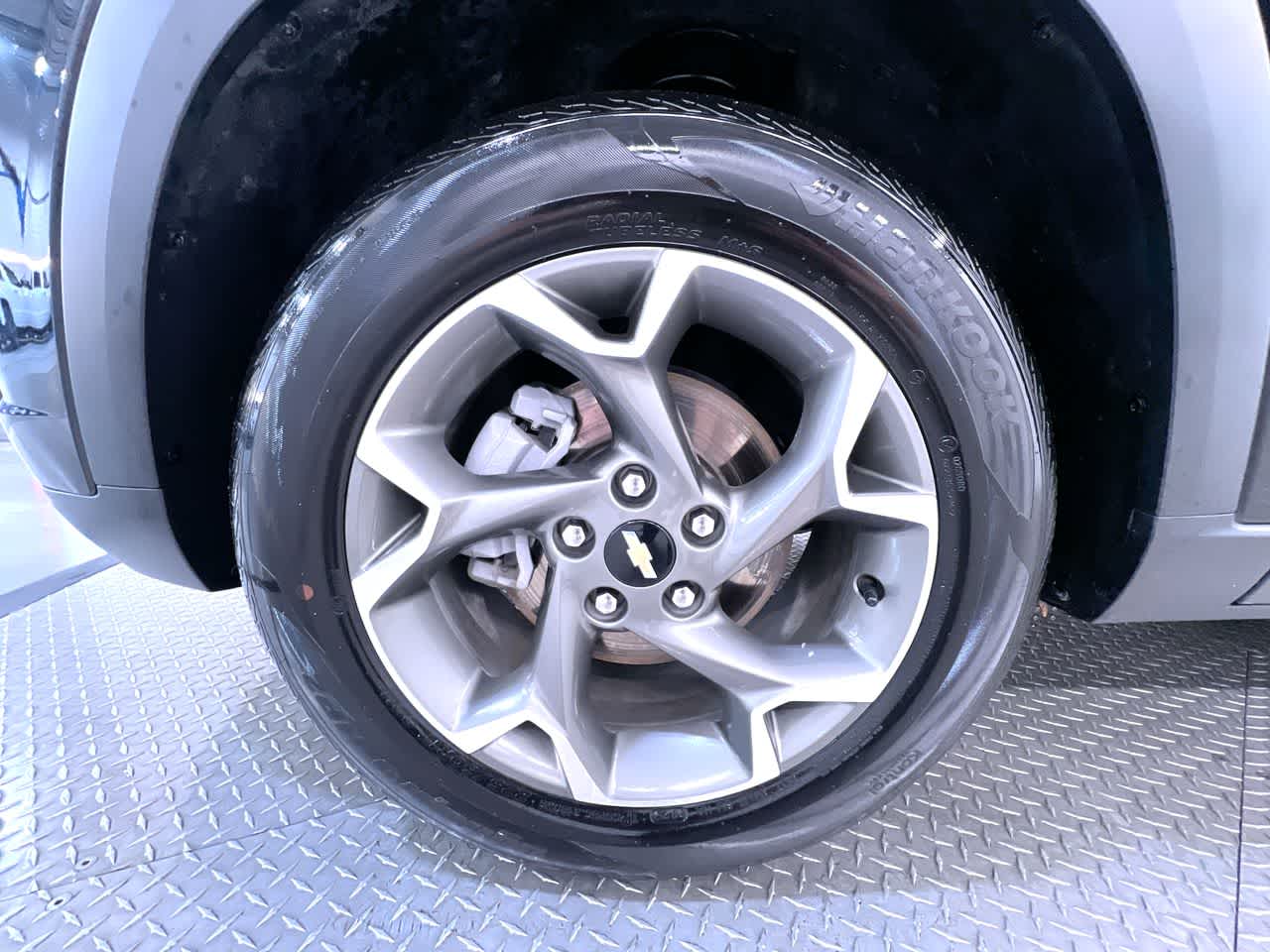 Photo 10